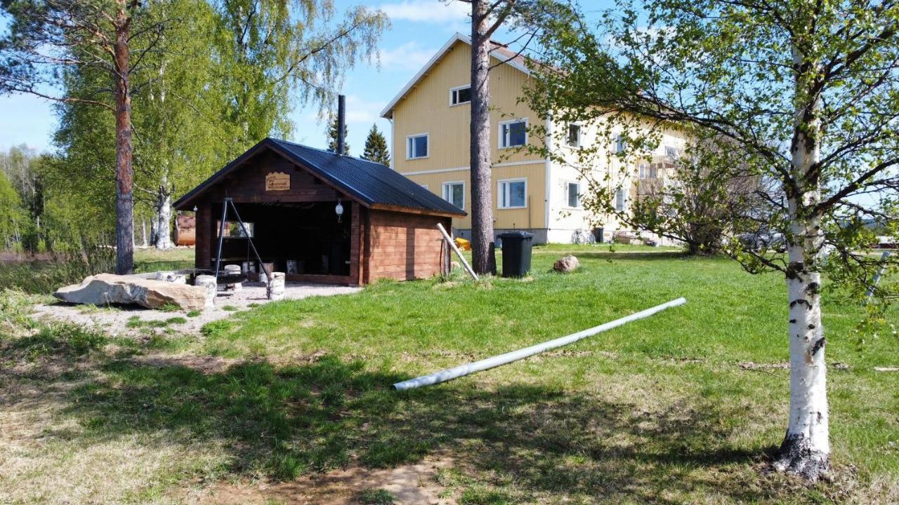 Apartamento Napapiirin Eraekartano Pello Exterior foto